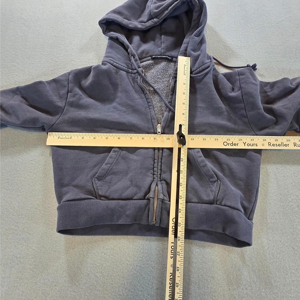 Brandy Melville Crystal Hoodie Womens One Size Charcoal Grey Cropped - Picture 5 of 5